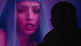 woman's face with blue hair close-up — Blade Runner 2049