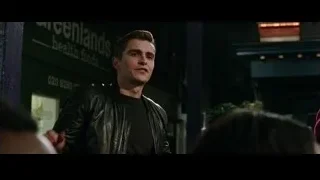 Young man in black leather jacket — Now You See Me 2