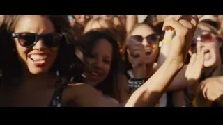 Young people at music festival — Furious Seven